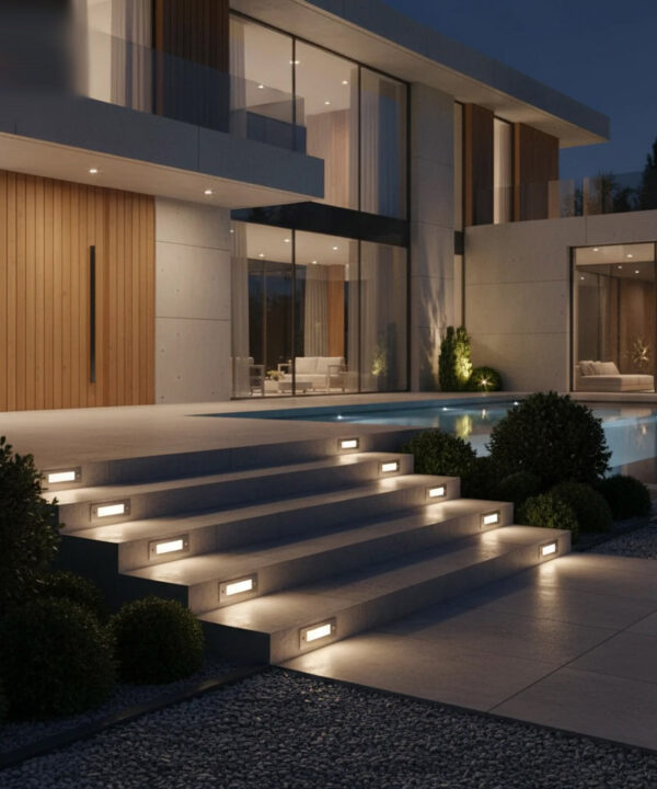 چراغ کنار پله ای