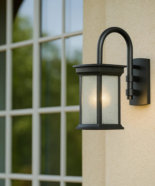 چراغ دیواری