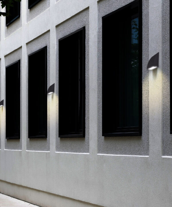 چراغ دیواری دکوراتیو